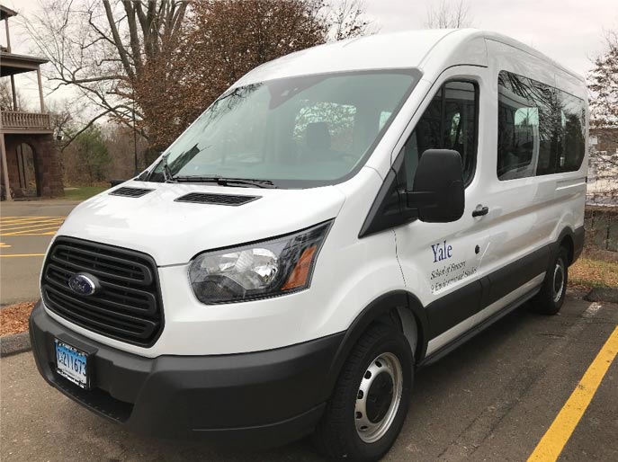 Photo of 10 Passenger Ford Transit Van